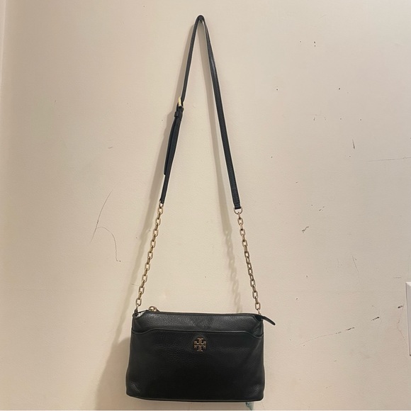 Tory Burch Handbags - Black leather tory burch crossbody